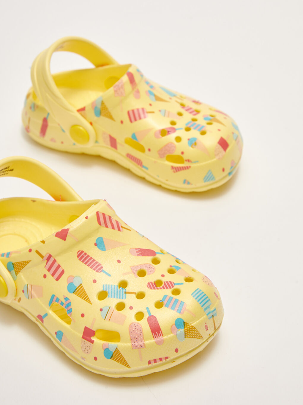 Sarı Baskılı Kız Çocuk Sandalet-2