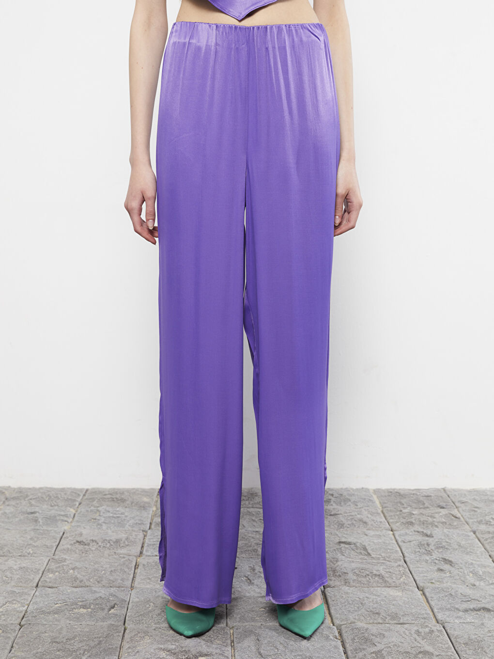Mor Beli Lastikli Düz Saten Kadın Pantolon-2