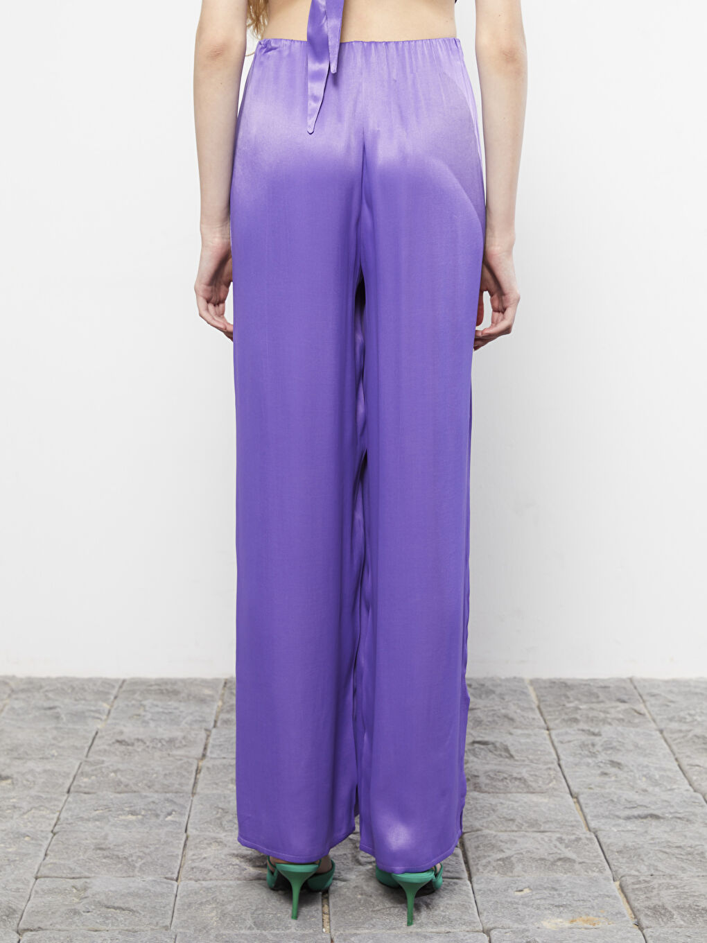 Mor Beli Lastikli Düz Saten Kadın Pantolon-4