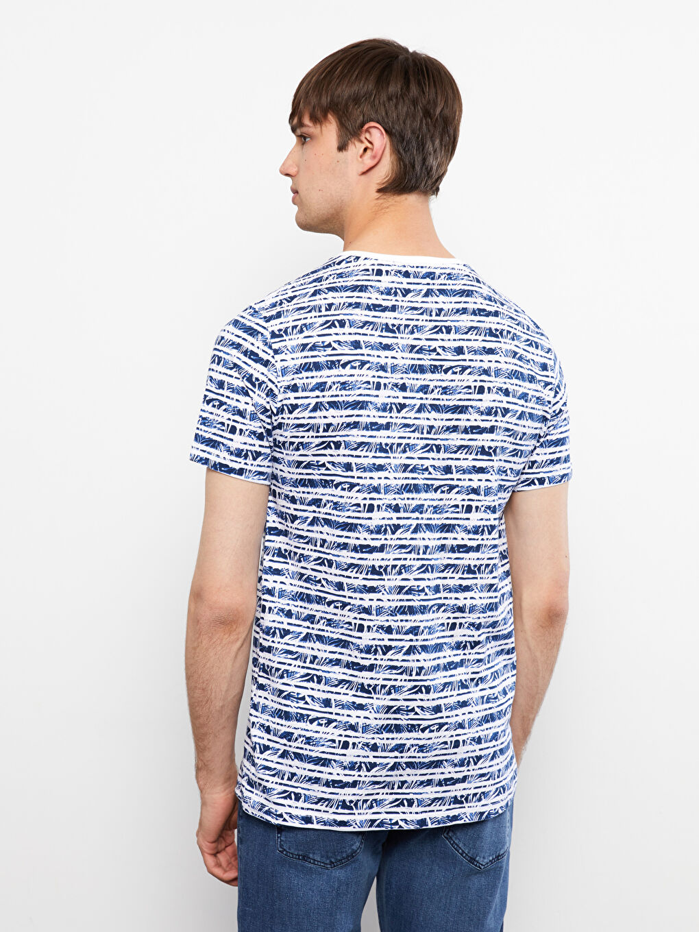 Beyaz Bisiklet Yaka Kısa Kollu Desenli Penye Erkek Tişört-3