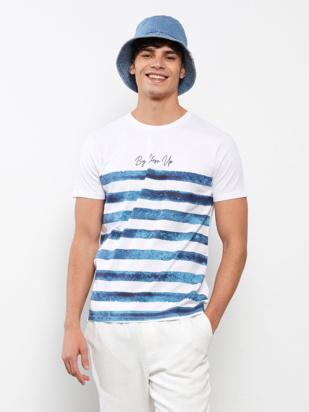 Beyaz Bisiklet Yaka Kısa Kollu Çizgili Penye Erkek Tişört-1
