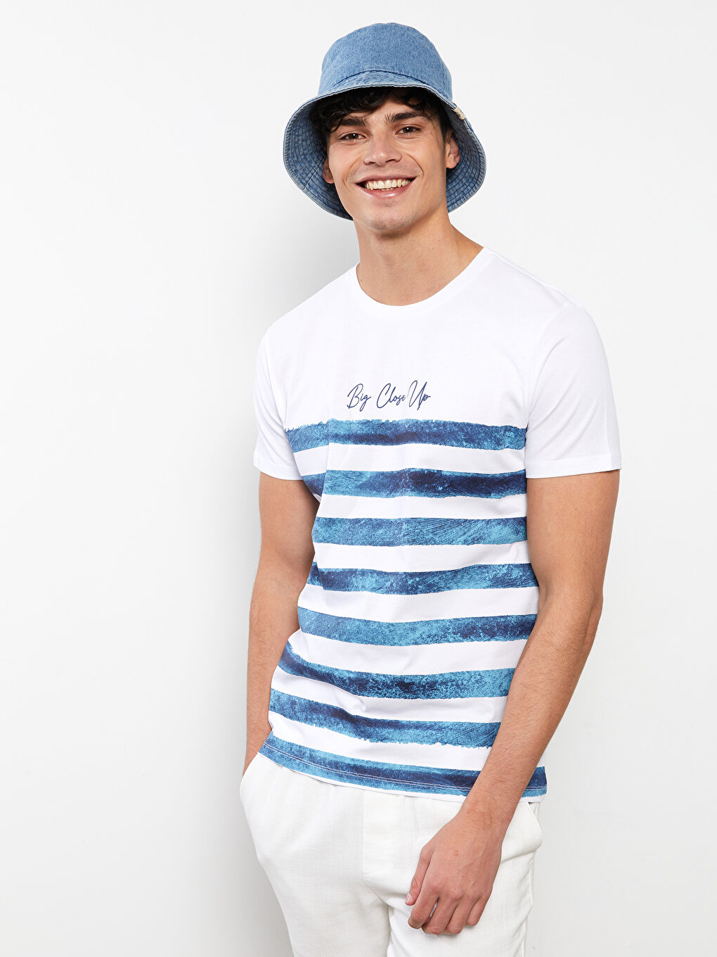 Beyaz Bisiklet Yaka Kısa Kollu Çizgili Penye Erkek Tişört-2