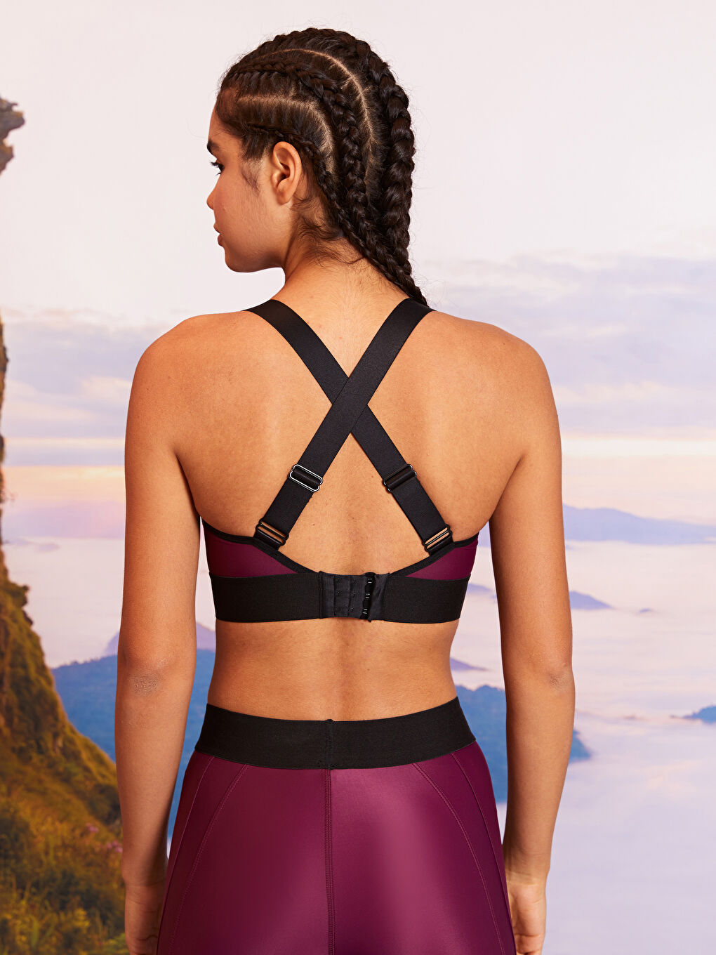 Bordo U Yaka Renk Bloklu Destekli Kadın Spor Büstiyer-4