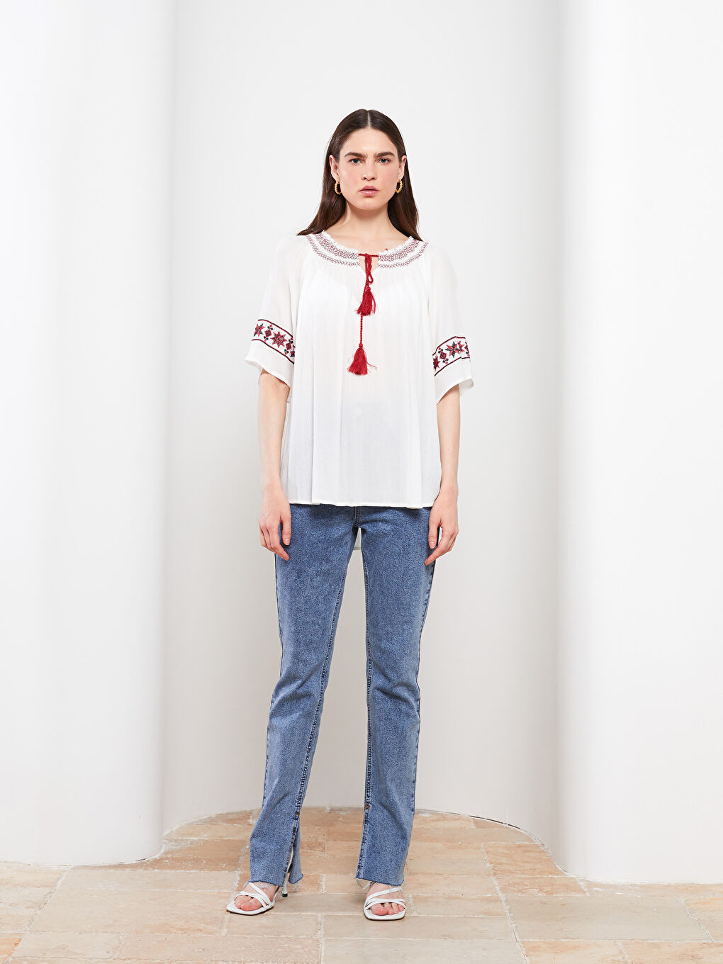 Вратовръзка Бродирана Къс ръкав Набръчкано Блуза за жени-3