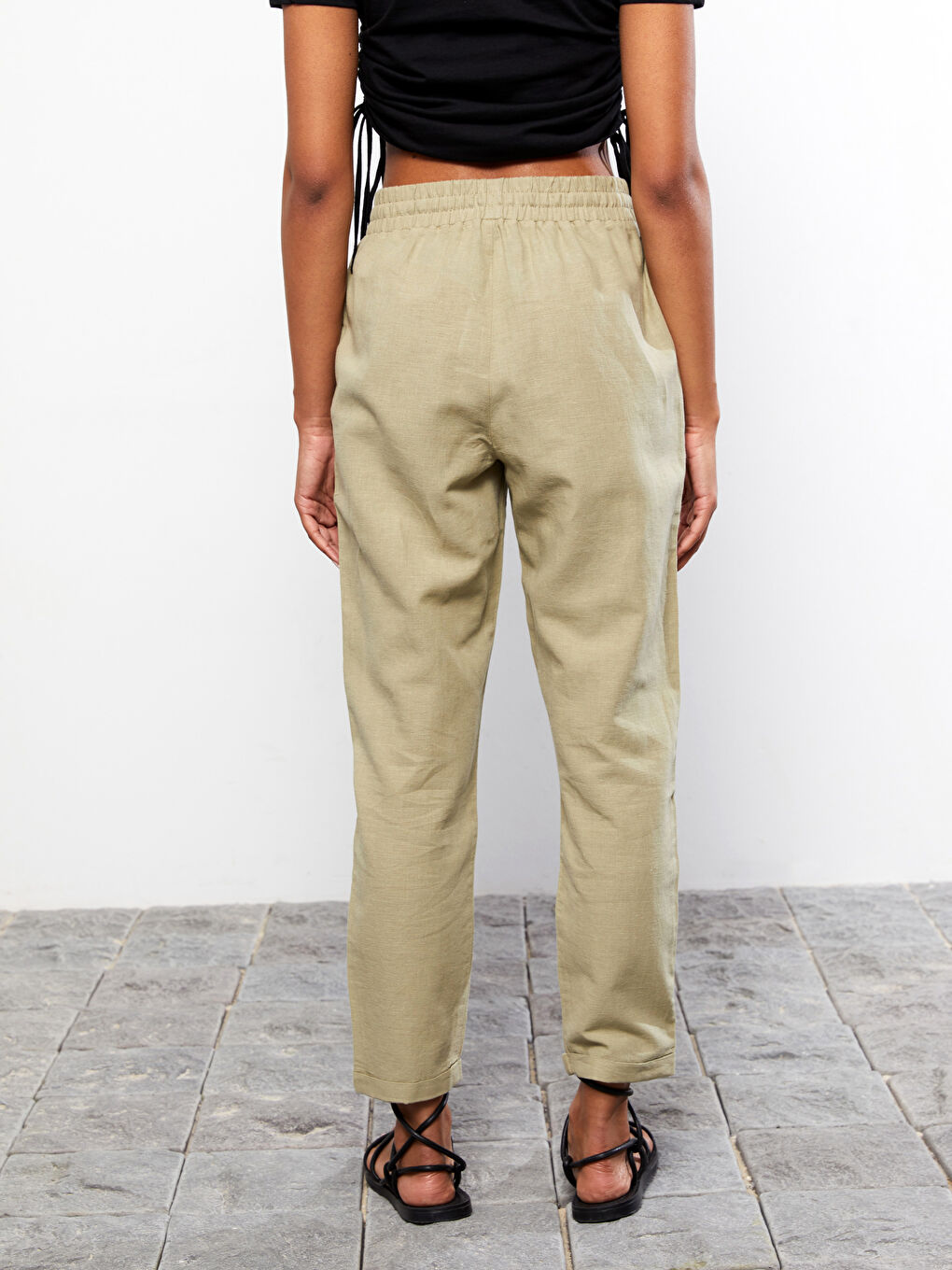 Yeşil Beli Lastikli Düz Keten Karışımlı Kadın Pantolon-3