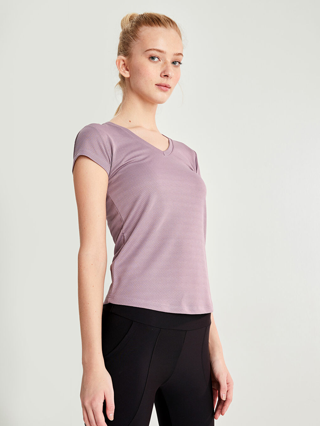 XSIDE ACTIVE V-Neck Self Patterned Short Sleeve Women's Sports T-Shirt -S2HK24Z8-QUF