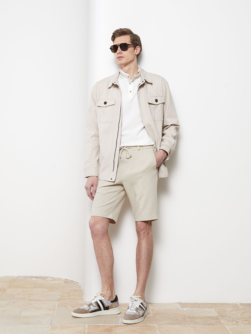 Bej Slim Fit Dokulu Erkek Şort-1