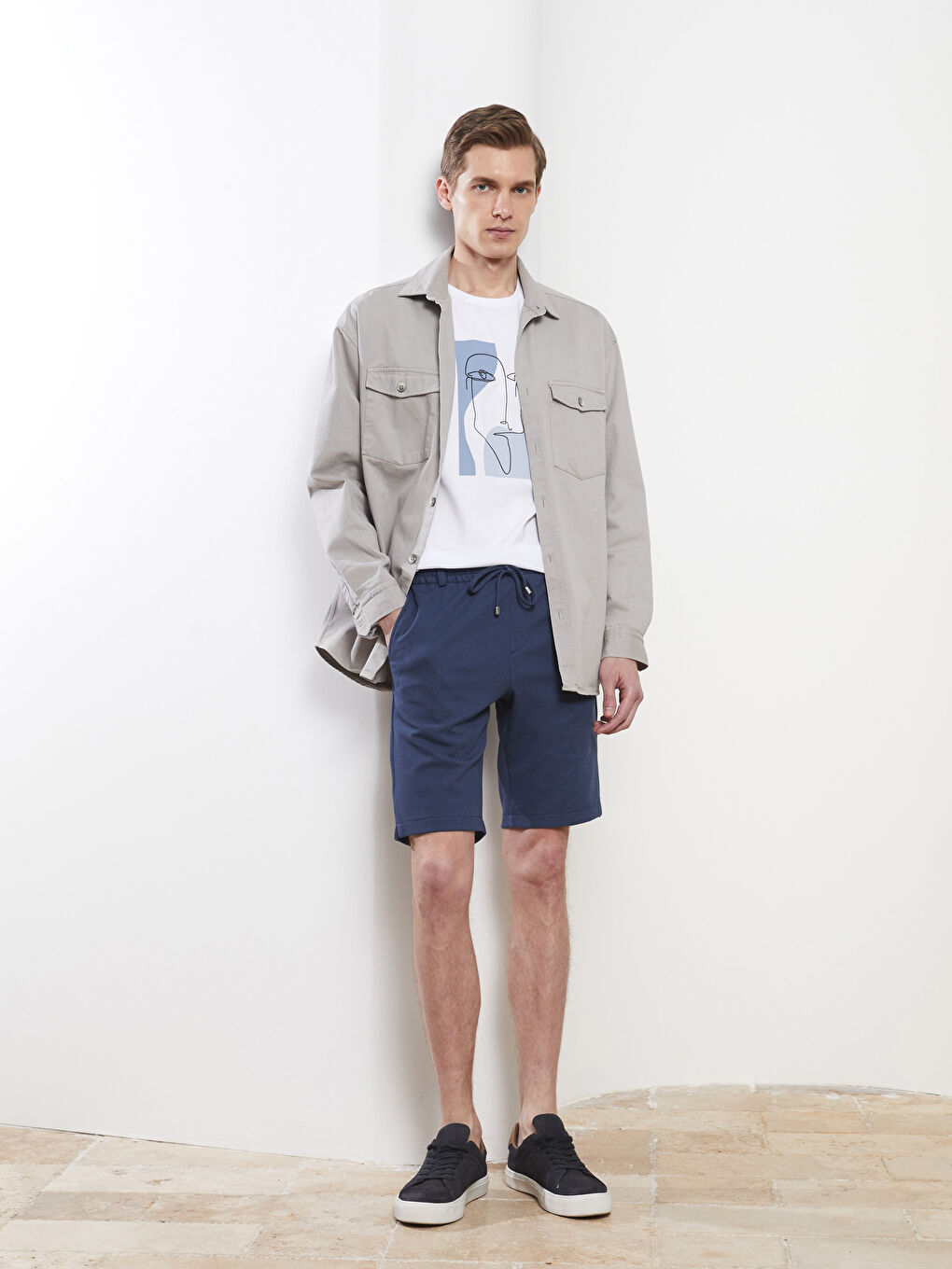 İndigo Slim Fit Dokulu Erkek Şort