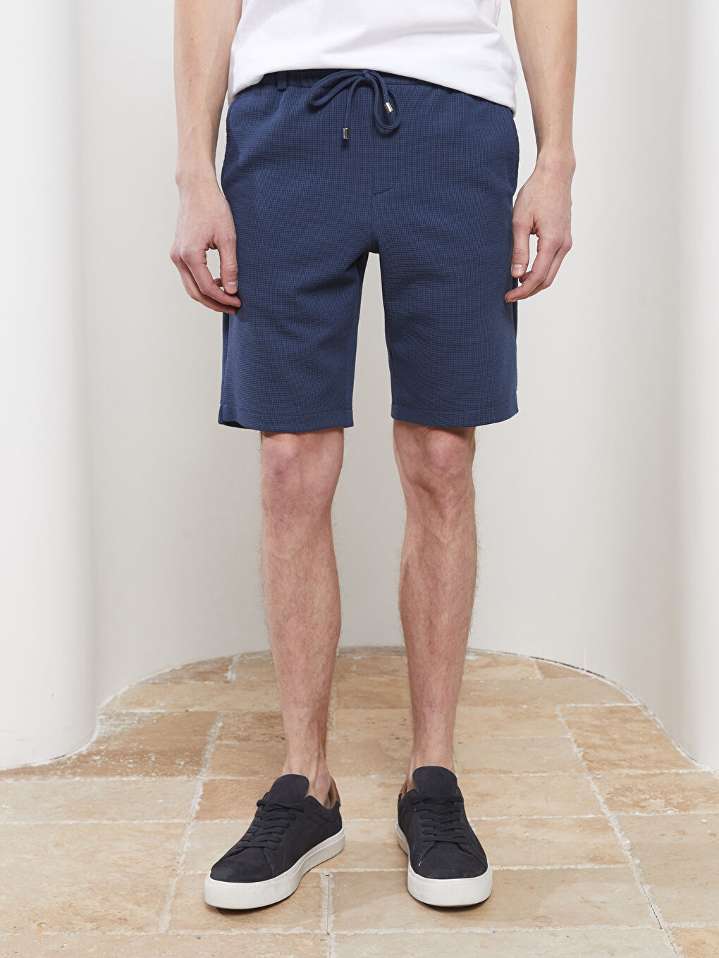 İndigo Slim Fit Dokulu Erkek Şort-2