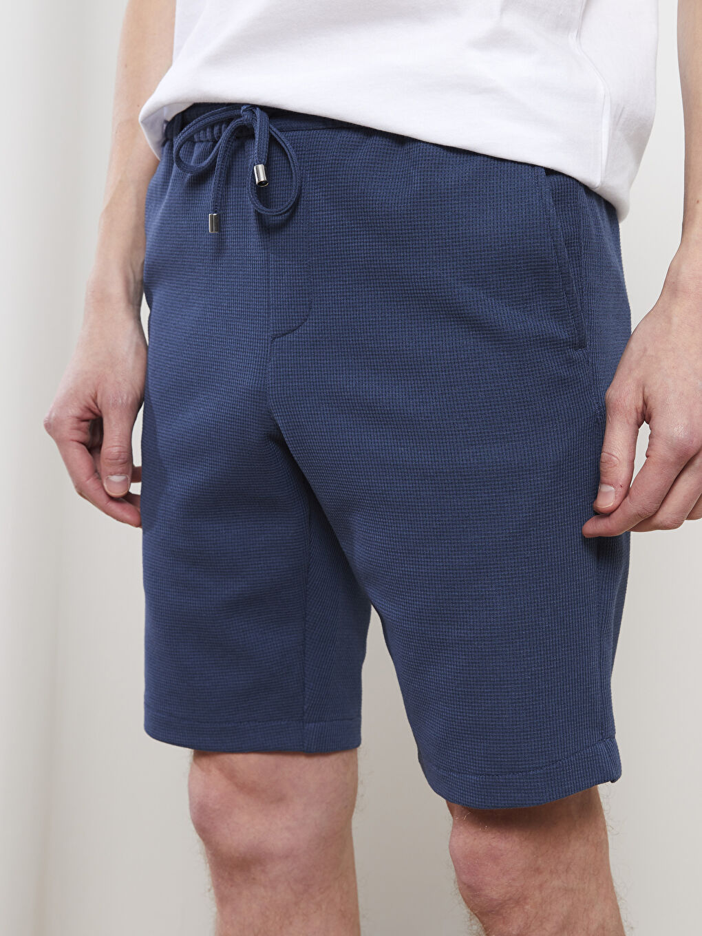 İndigo Slim Fit Dokulu Erkek Şort-3