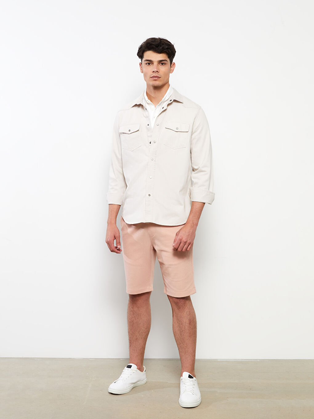 Pembe Slim Fit Dokulu Erkek Şort