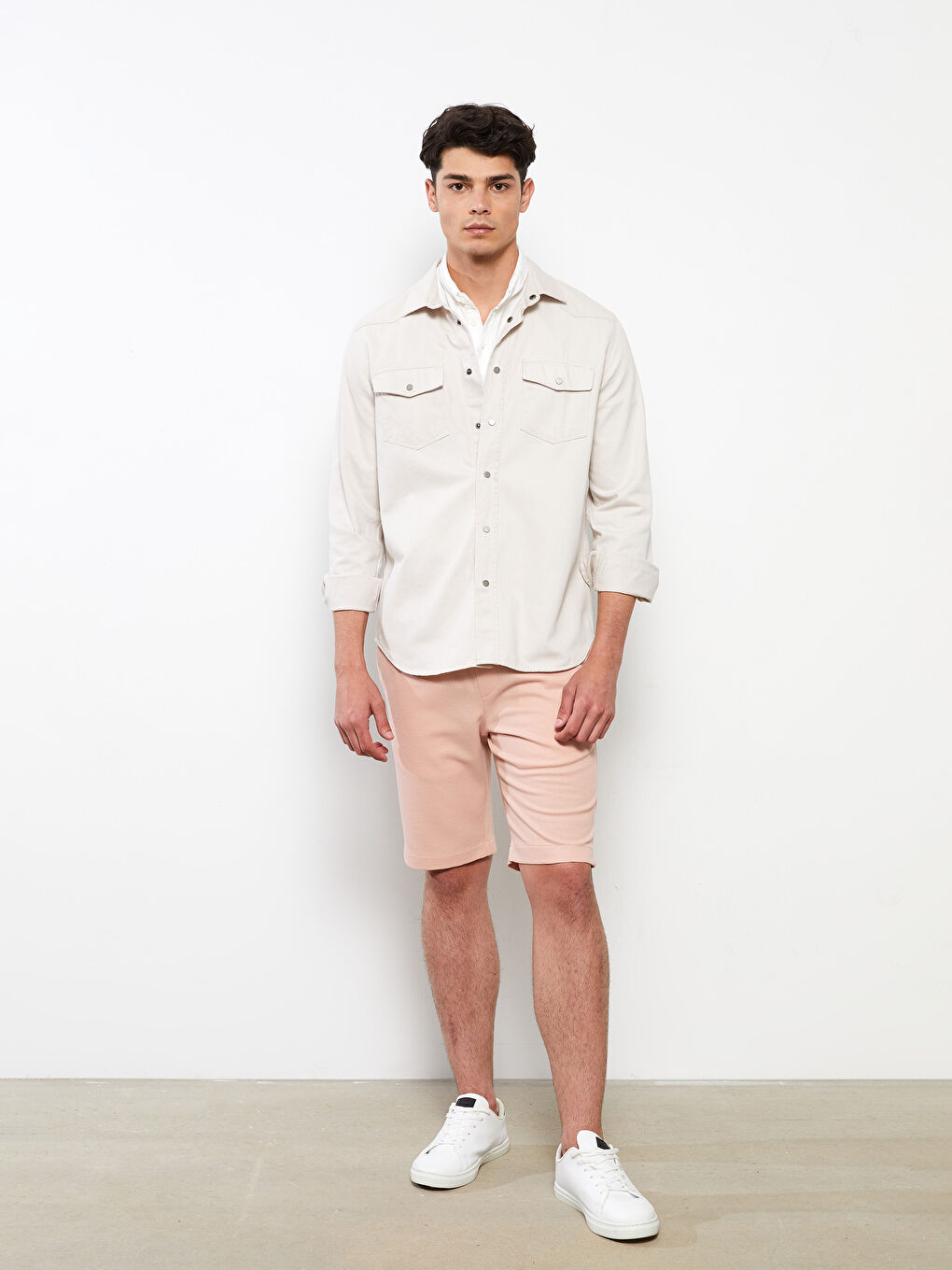 Pembe Slim Fit Dokulu Erkek Şort-1