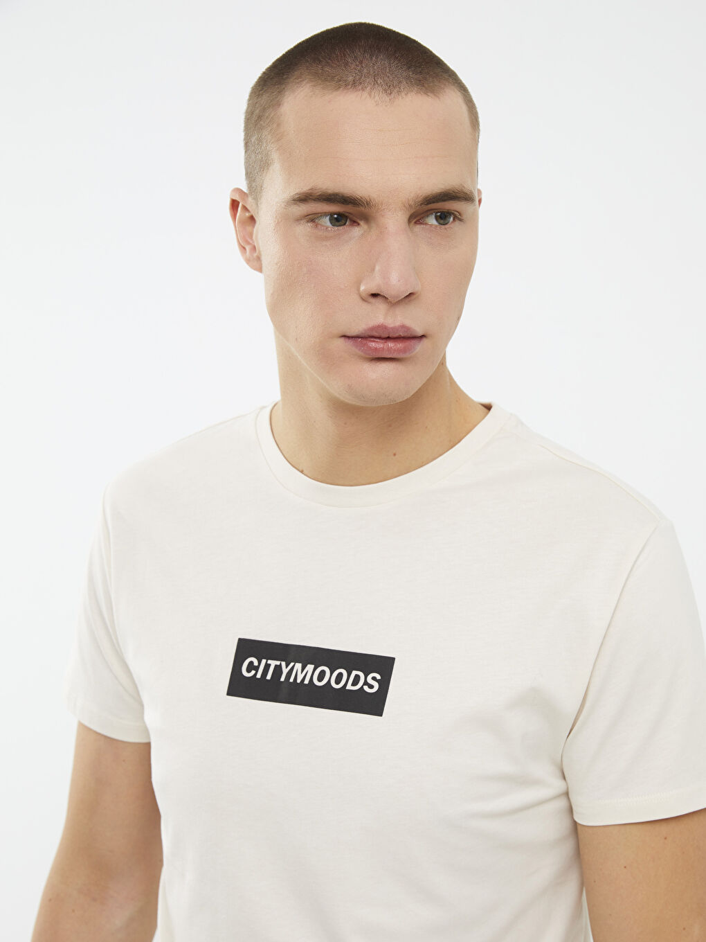 T-shirt pour hommes en coton peigné imprimé à manches courtes et col rond-2