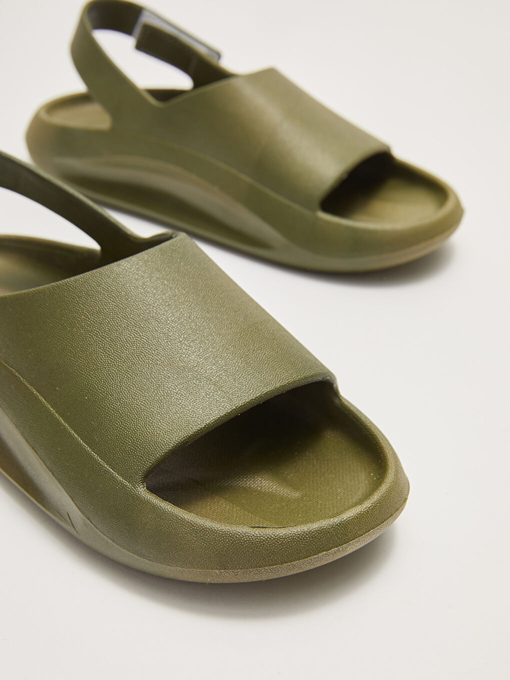 Сандалии для мальчиков с одной полосой и застежкой-липучкой-2