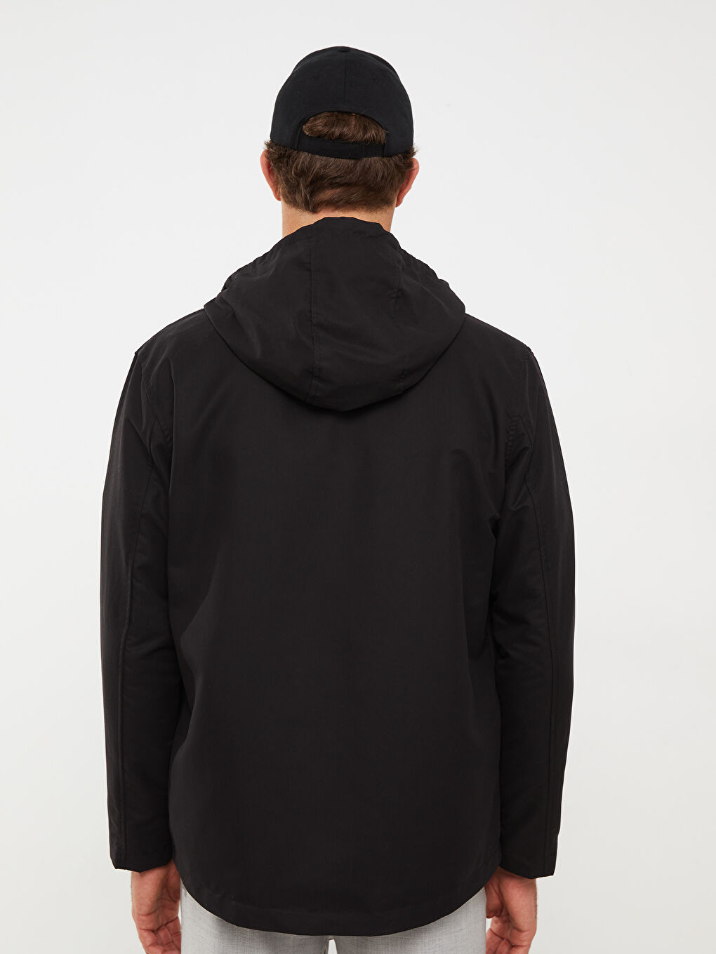 Siyah Standart Kalıp Kapüşonlu Erkek Yağmurluk-5