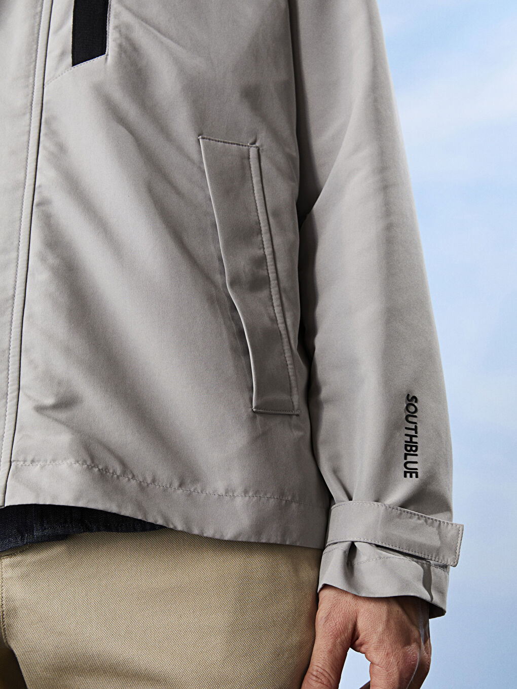 بالطو مطر بفتحة عادية بكابوش للرجال-2