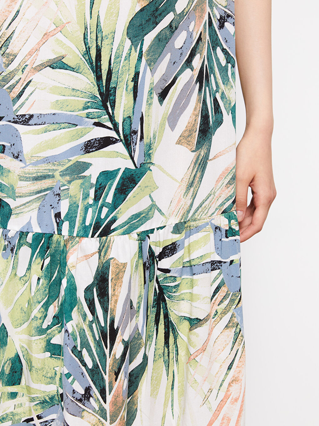 Yeşil Bisiklet Yaka Desenli Kolsuz Viskon Kadın Elbise-3