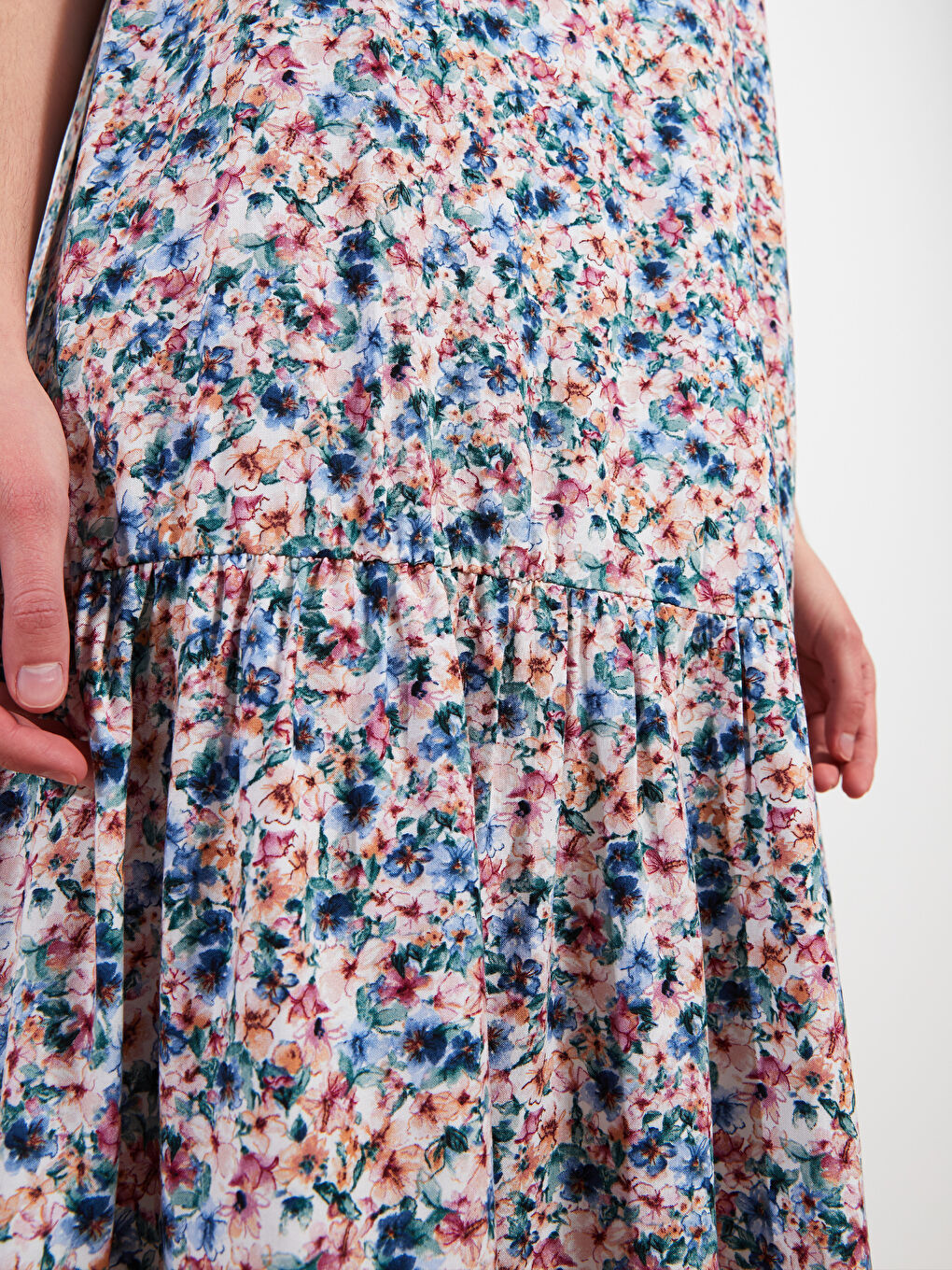 Haljina od viskoze bez rukava sa okruglim izrezom i cvetnim dezenom za žene-4