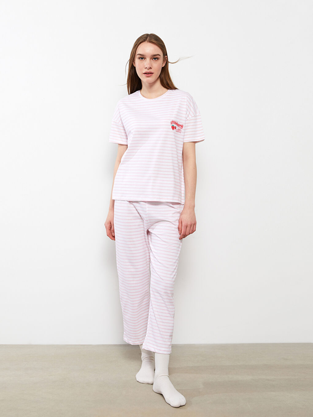 Pembe Bisiklet Yaka Çizgili Kısa Kollu Pamuklu Kadın Pijama Takımı-1