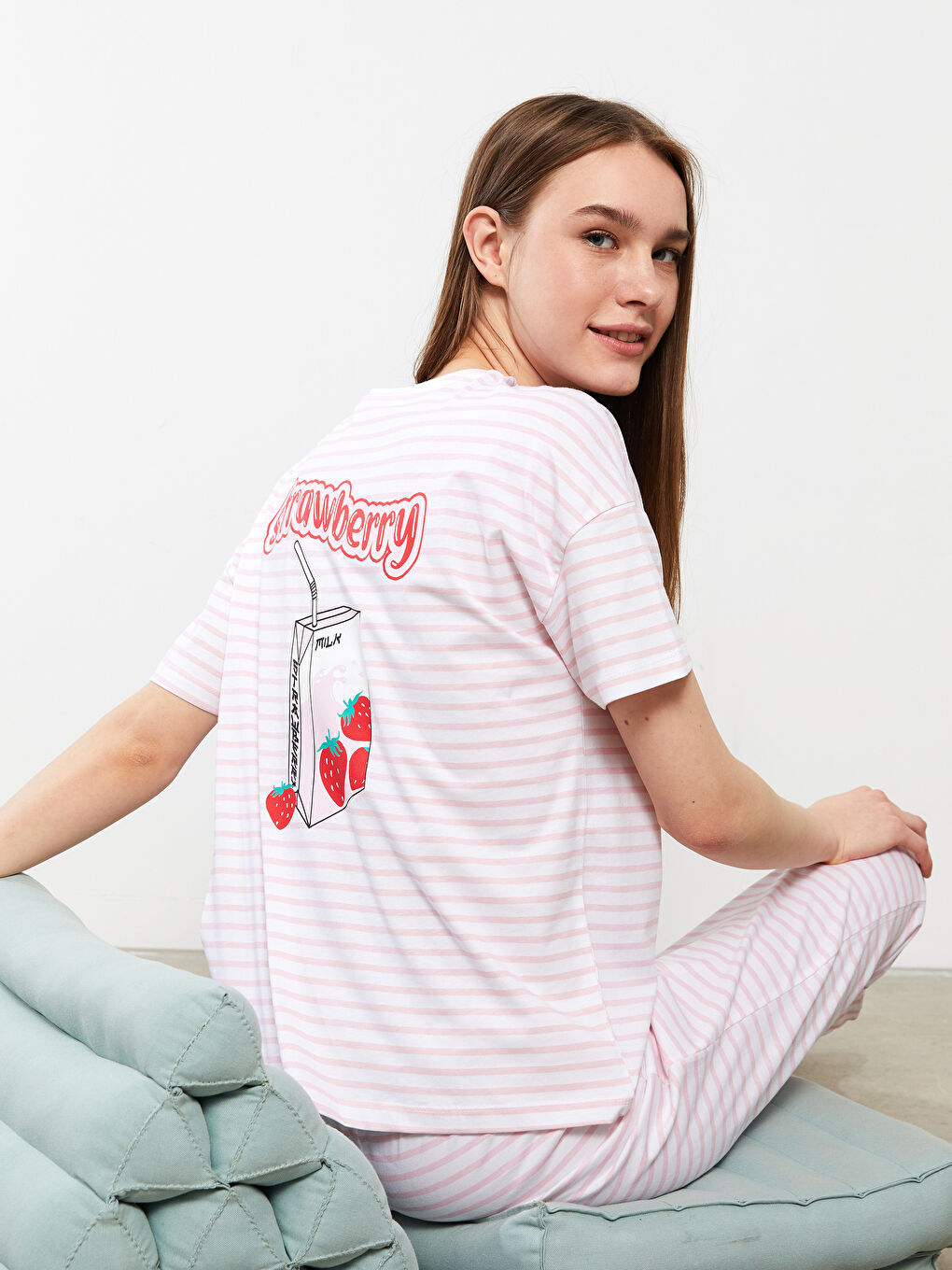 Pembe Bisiklet Yaka Çizgili Kısa Kollu Pamuklu Kadın Pijama Takımı-4