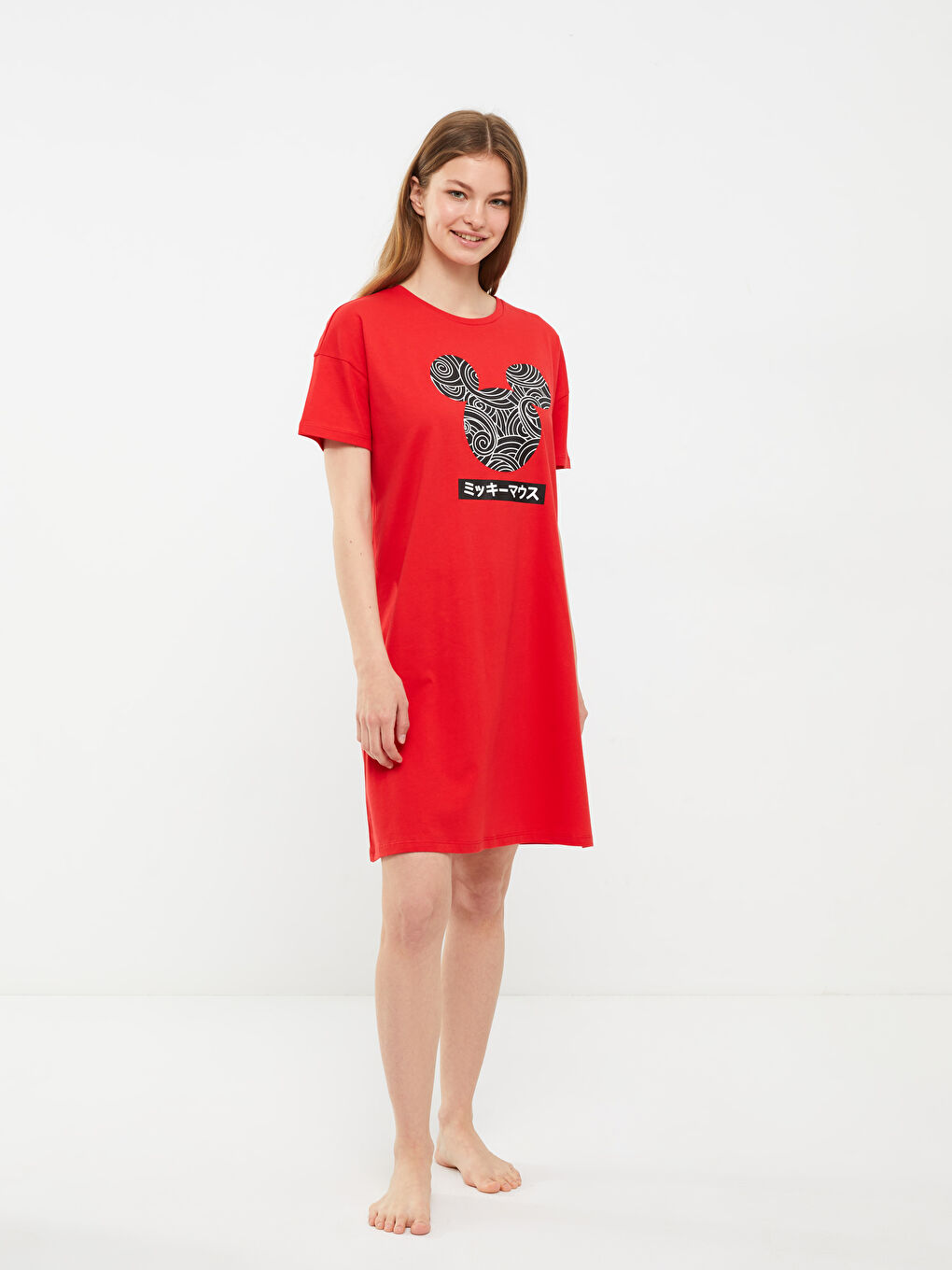 LCW Young Crew Neck Mickey Mouse Printed Short Sleeve Cotton Nightgown -S2HM69Z8-GXV
