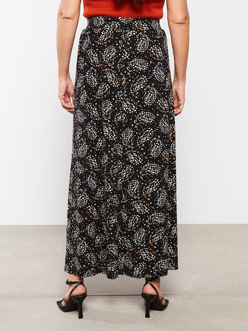 Siyah Beli Lastikli Desenli A Kesim Kadın Etek-3