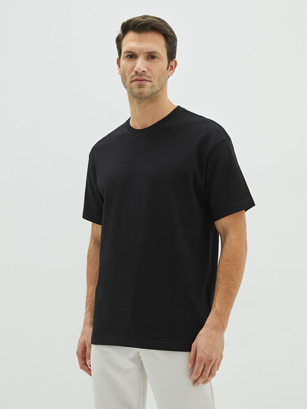 Siyah Oversize Bisiklet Yaka Kısa Kollu Penye Erkek Tişört