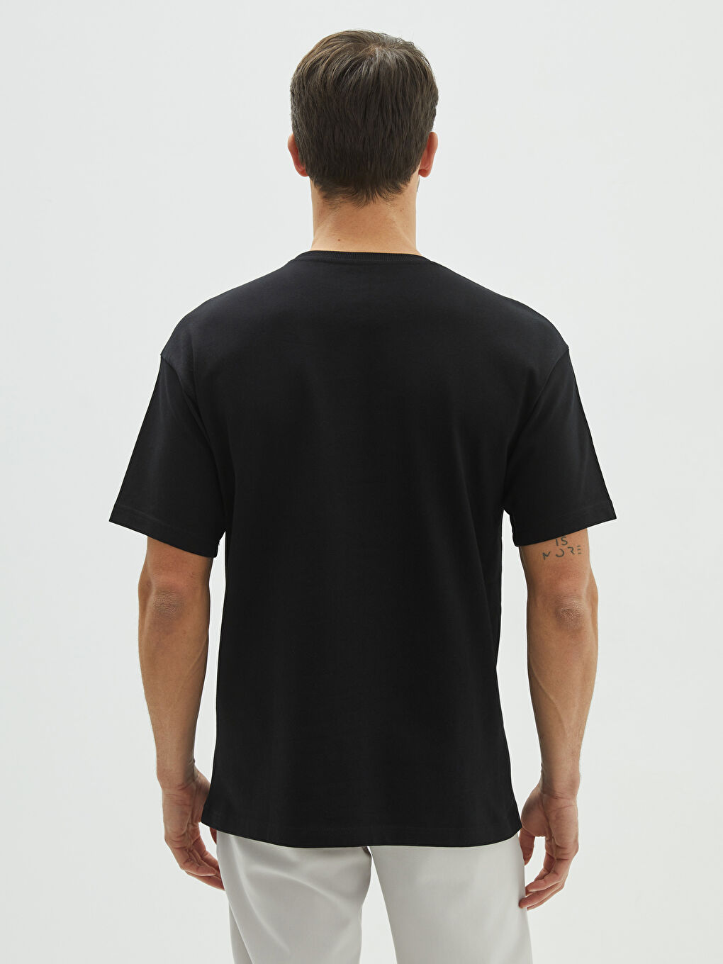 Siyah Oversize Bisiklet Yaka Kısa Kollu Penye Erkek Tişört-4