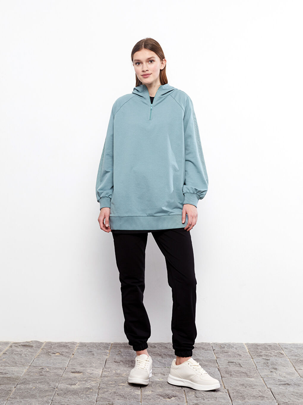 LCW Modest Nane Yeşili Kapüşonlu Düz Uzun Kollu Kadın Sweatshirt Tunik