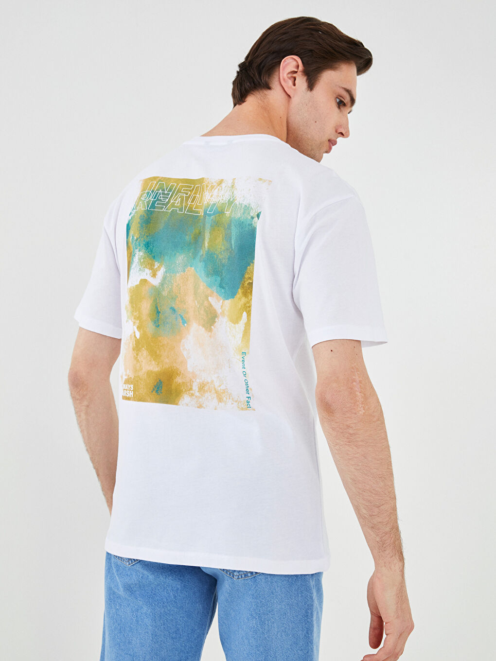 Beyaz Bisiklet Yaka Kısa Kollu Baskılı Penye Erkek Tişört