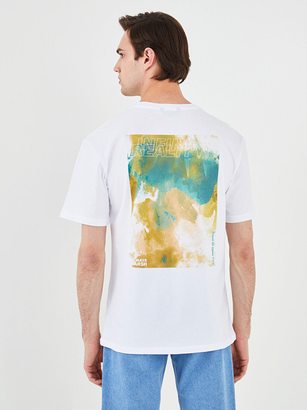 Beyaz Bisiklet Yaka Kısa Kollu Baskılı Penye Erkek Tişört-4