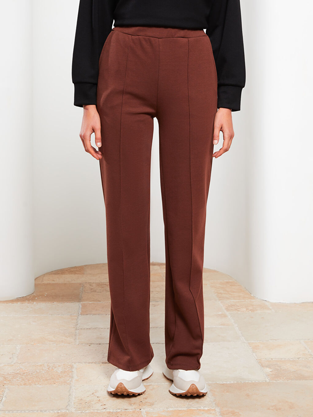 Elastic Waist Regular Pocket Detailed Women's Sweatpants-4