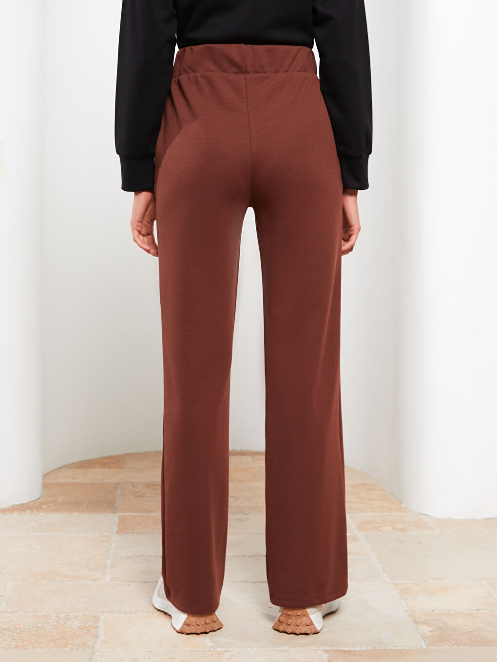 Elastic Waist Regular Pocket Detailed Women's Sweatpants-5