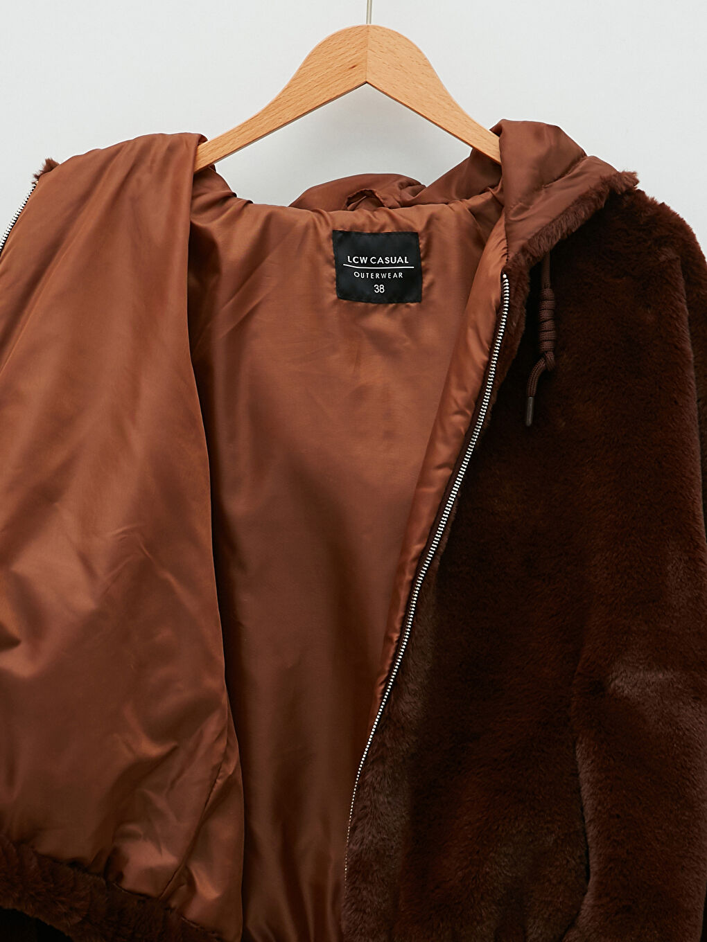 Kahverengi Kapüşonlu Düz Uzun Kollu Pelüş Kadın Mont-8