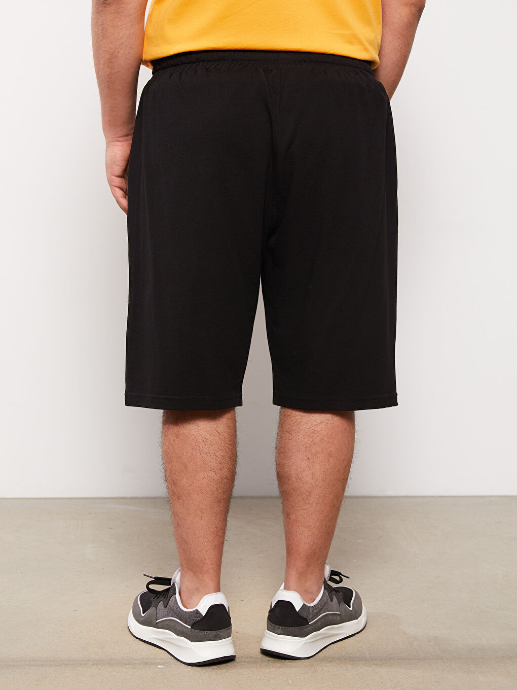 LCWAIKIKI Basic Standard Pattern Combed Cotton Men's Shorts -S2HP60Z8-CVL