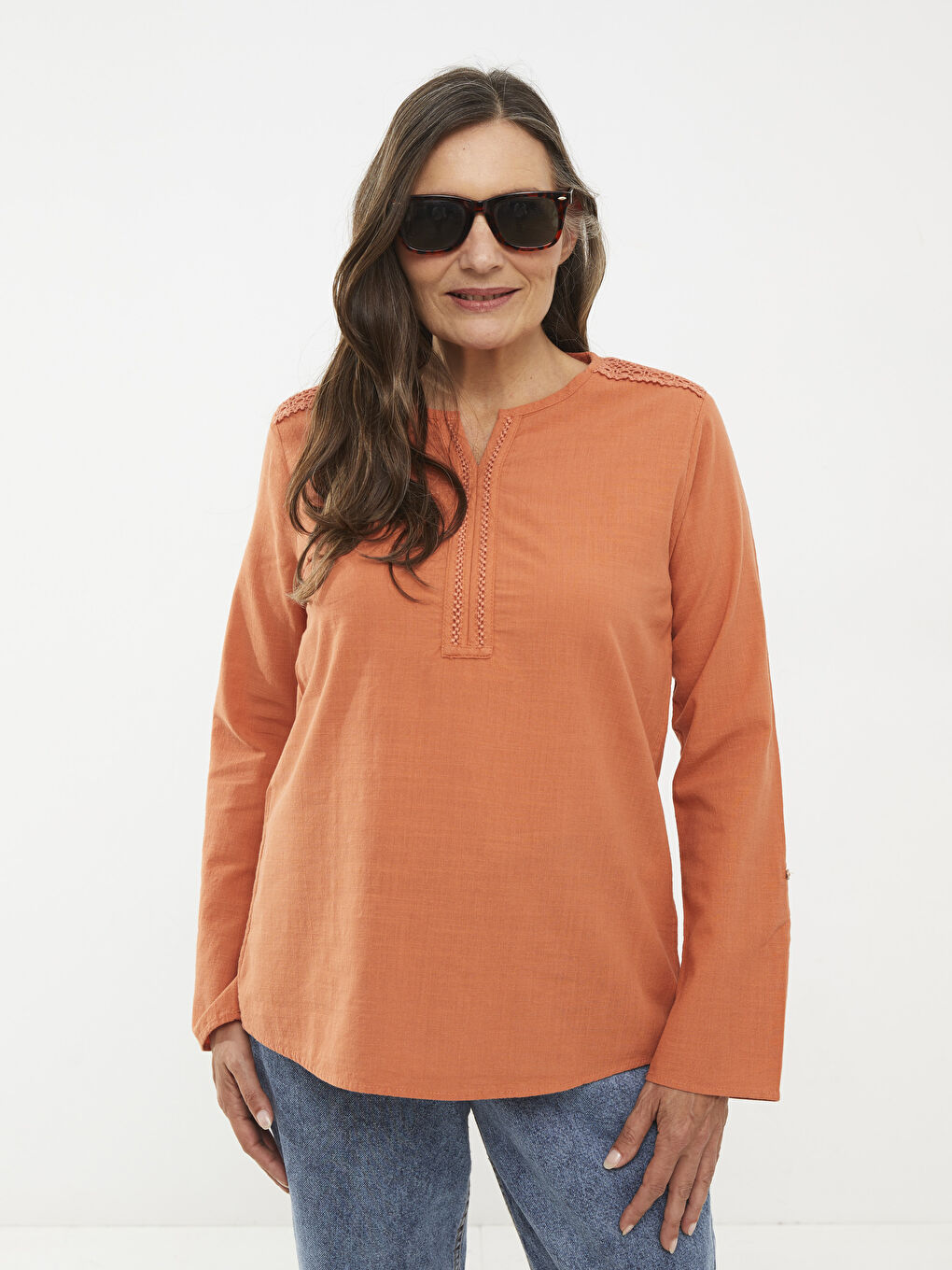 LCW Grace Bluza ženska sa izvezenim detaljima, dugih rukava i Henley izrezom, od pamuka -S2HP92Z8-RTJ