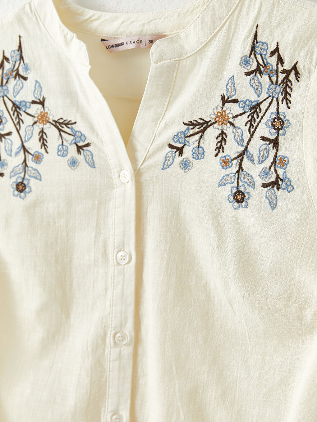 Ekru Kaçık Yaka Nakışlı Uzun Kollu Pamuklu Kadın Gömlek-7