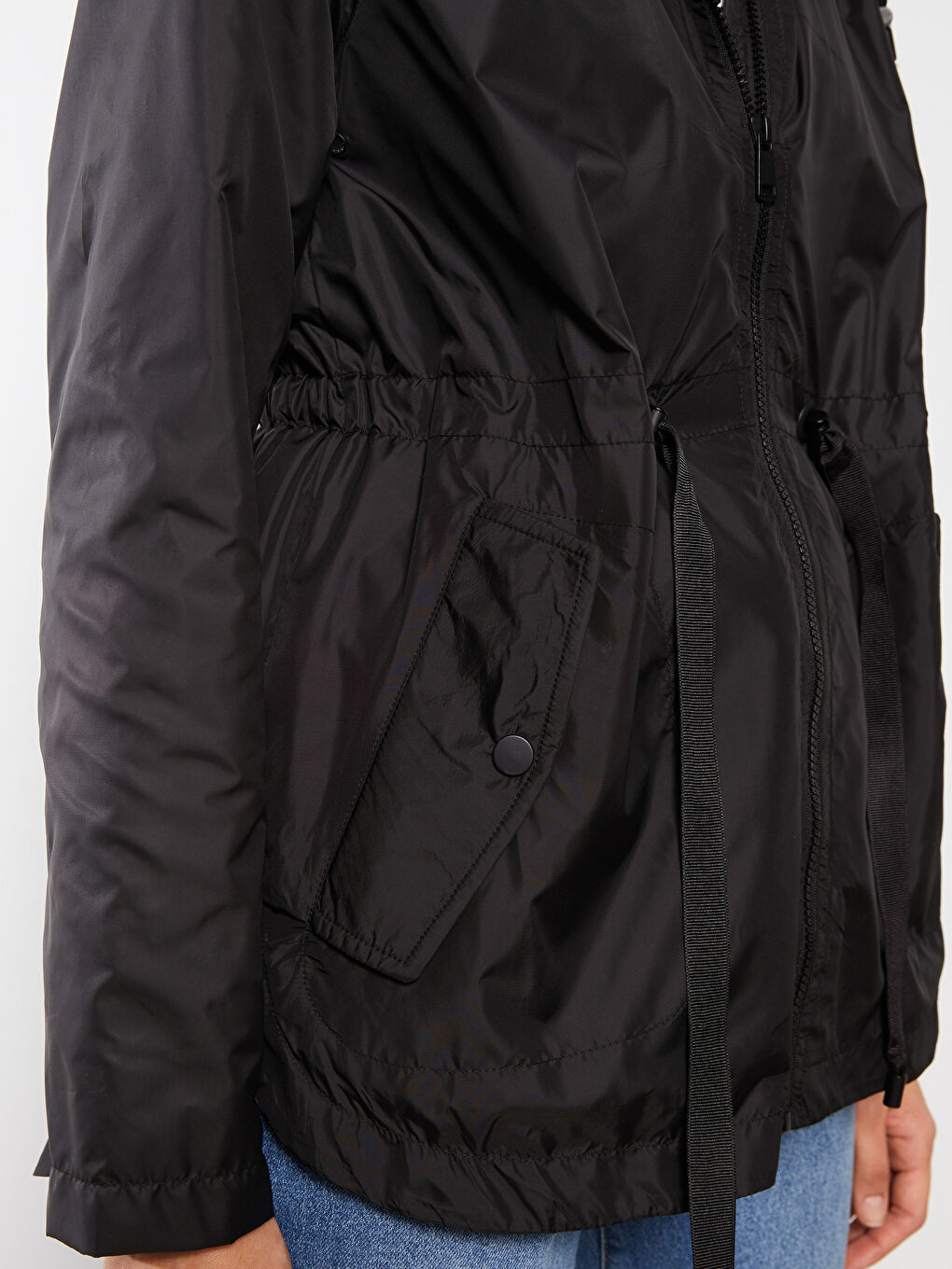 Siyah Kadın Kapüşonlu Düz Yağmurluk-4