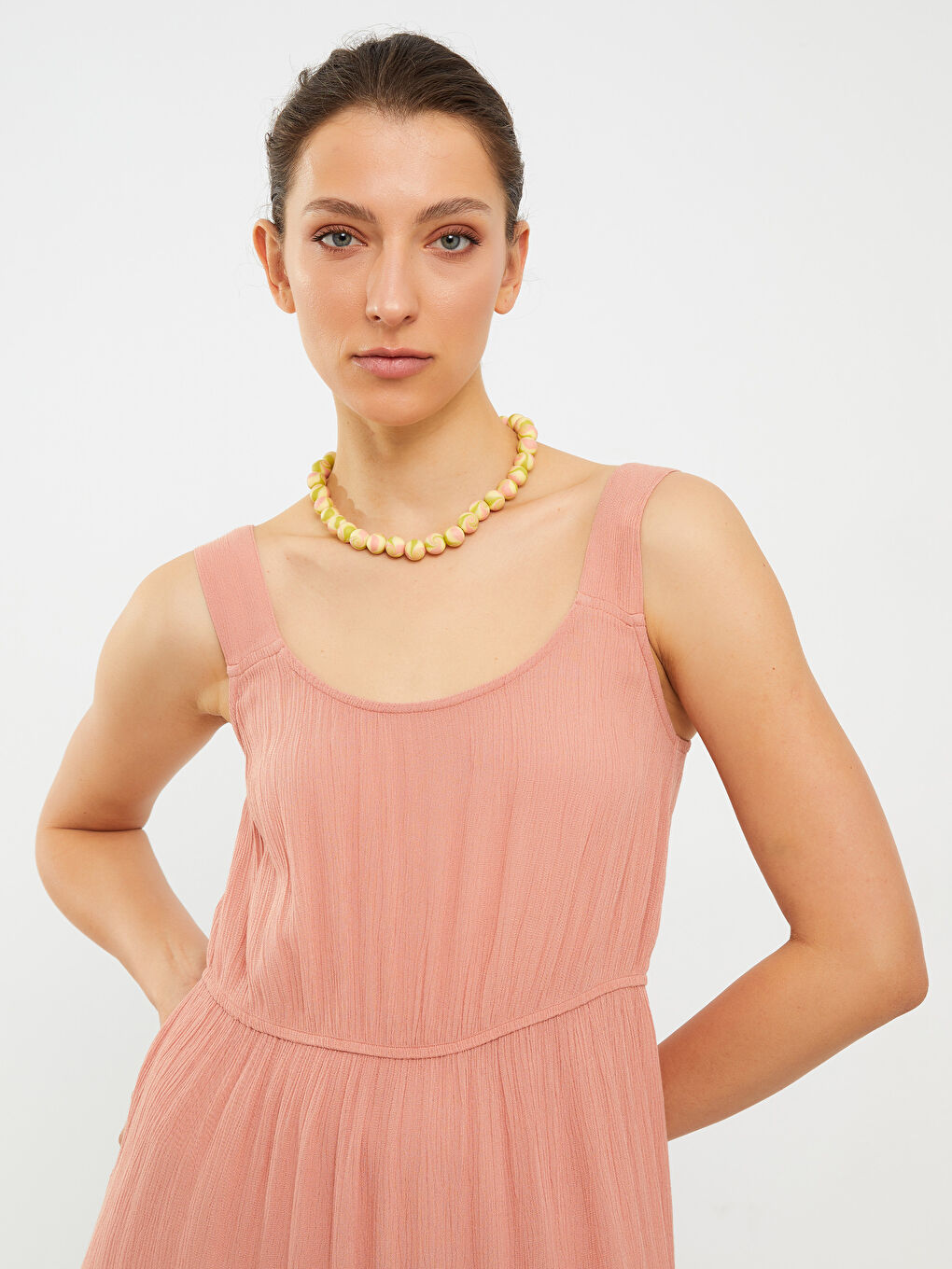 Robe pour Femmes en Viscose à Col Carré Sans Manches Forme A-Line-5