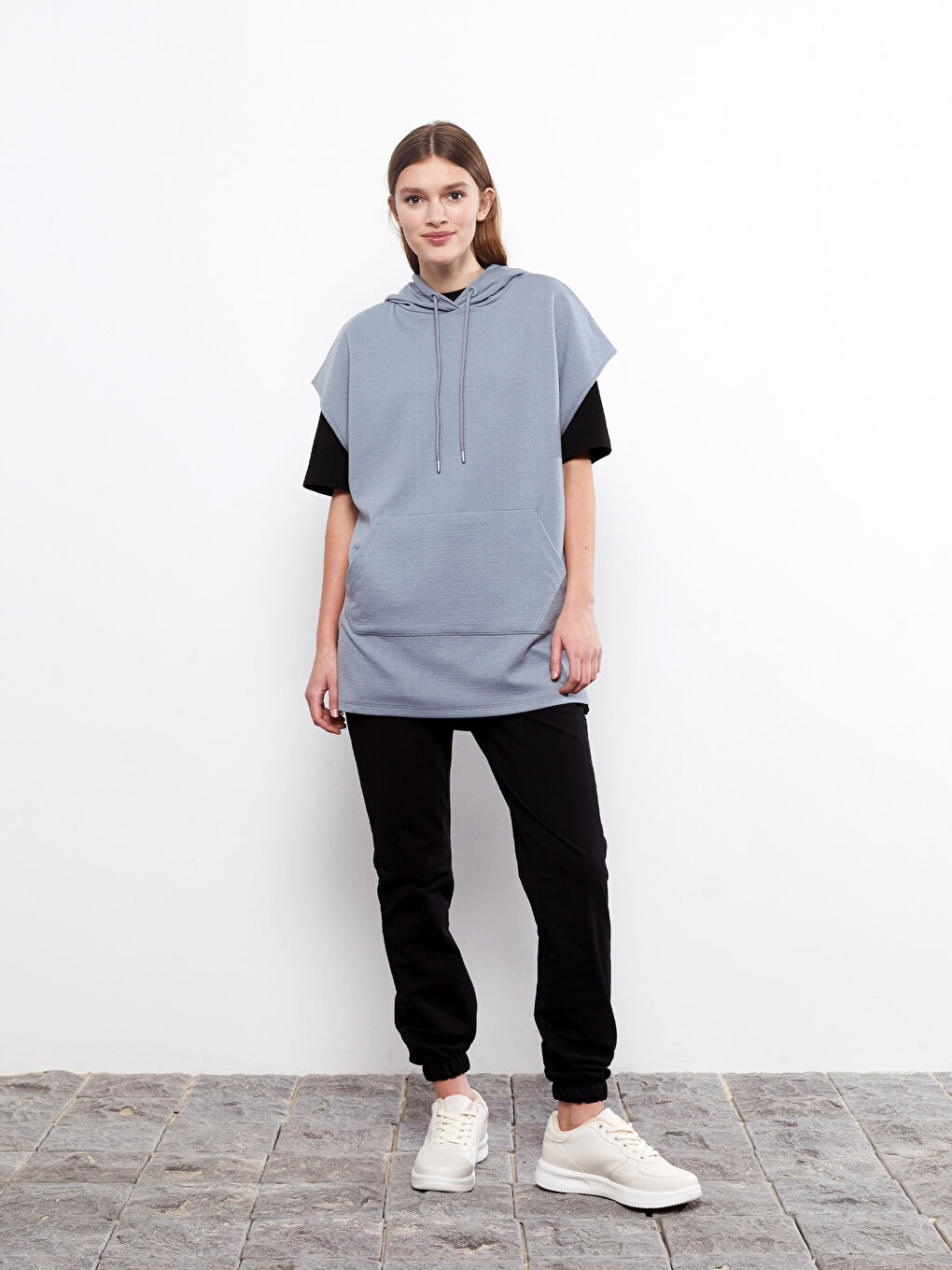 Mavi Kapüşonlu Kendinden Desenli Kadın Süveter-1