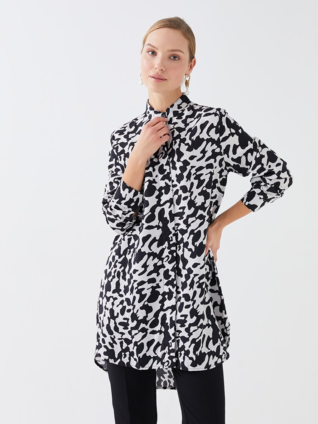 LCWAIKIKI Classic Tunique Chemise à Motifs pour Femmes avec Col Mao