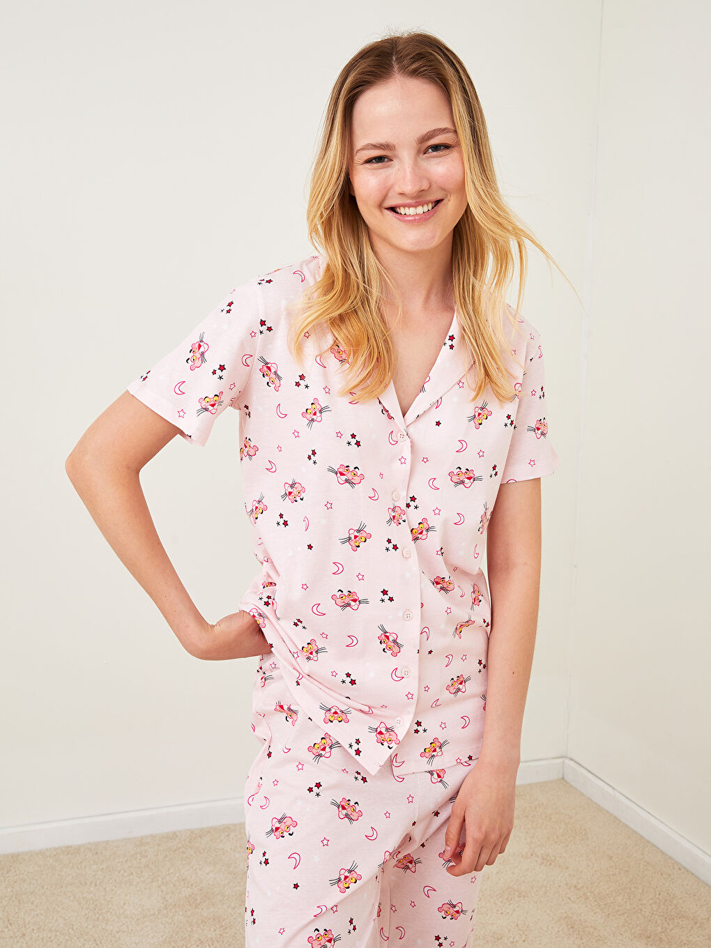 LCW Young Shirt Collar Pink Panther Printed Short Sleeve Cotton Women Pajamas Set -S2HR61Z8-LSZ