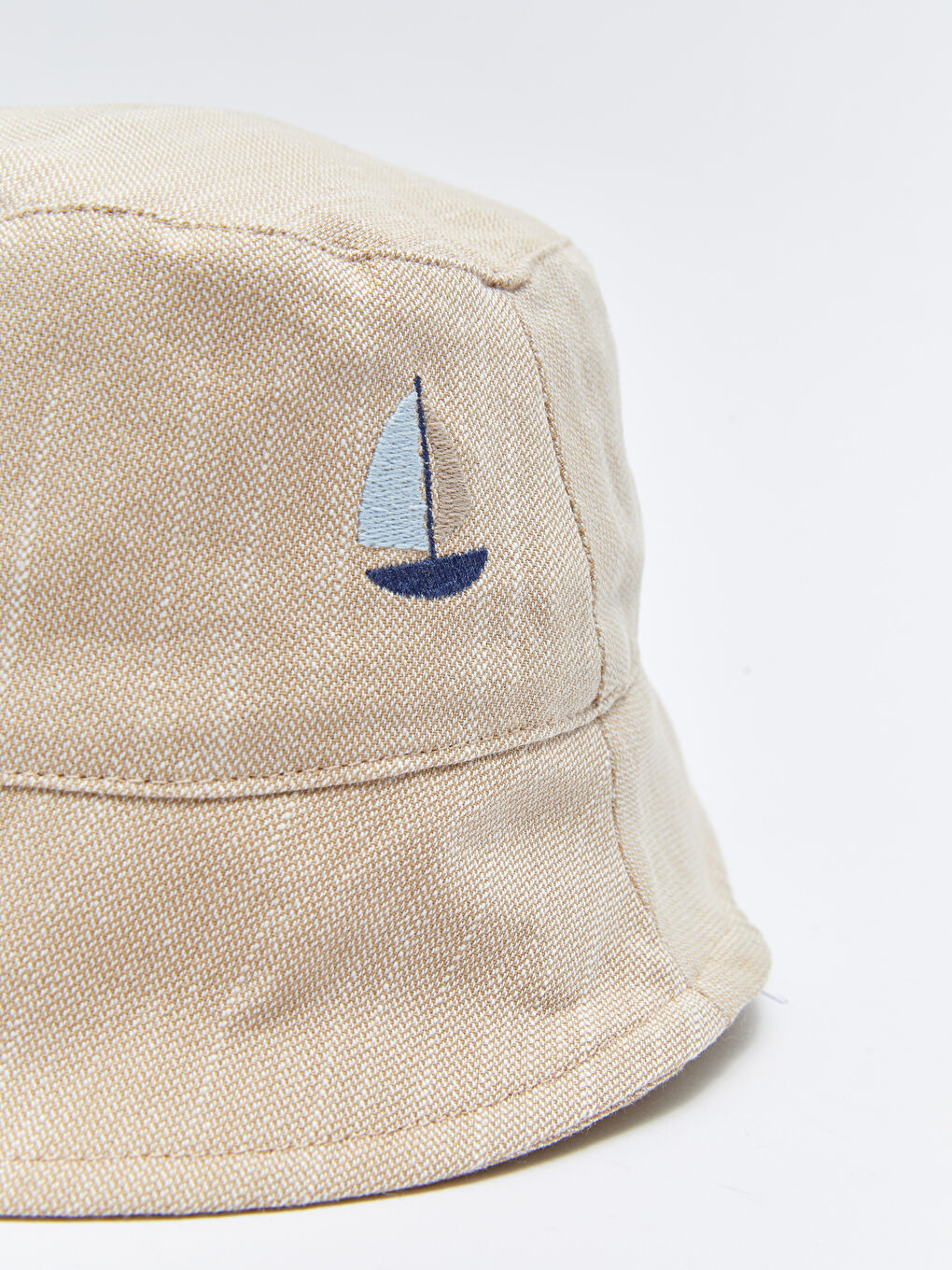 Bej Baskılı Nakış Detaylı Erkek Bebek Şapka-5