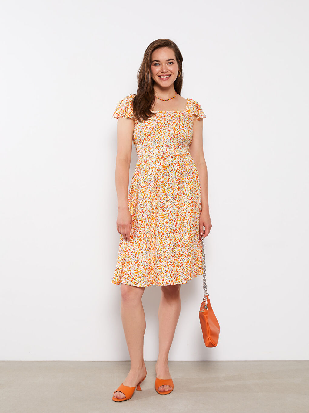 Sarı Kare Yaka Çiçekli Kısa Kollu Viskon Hamile Elbise-1