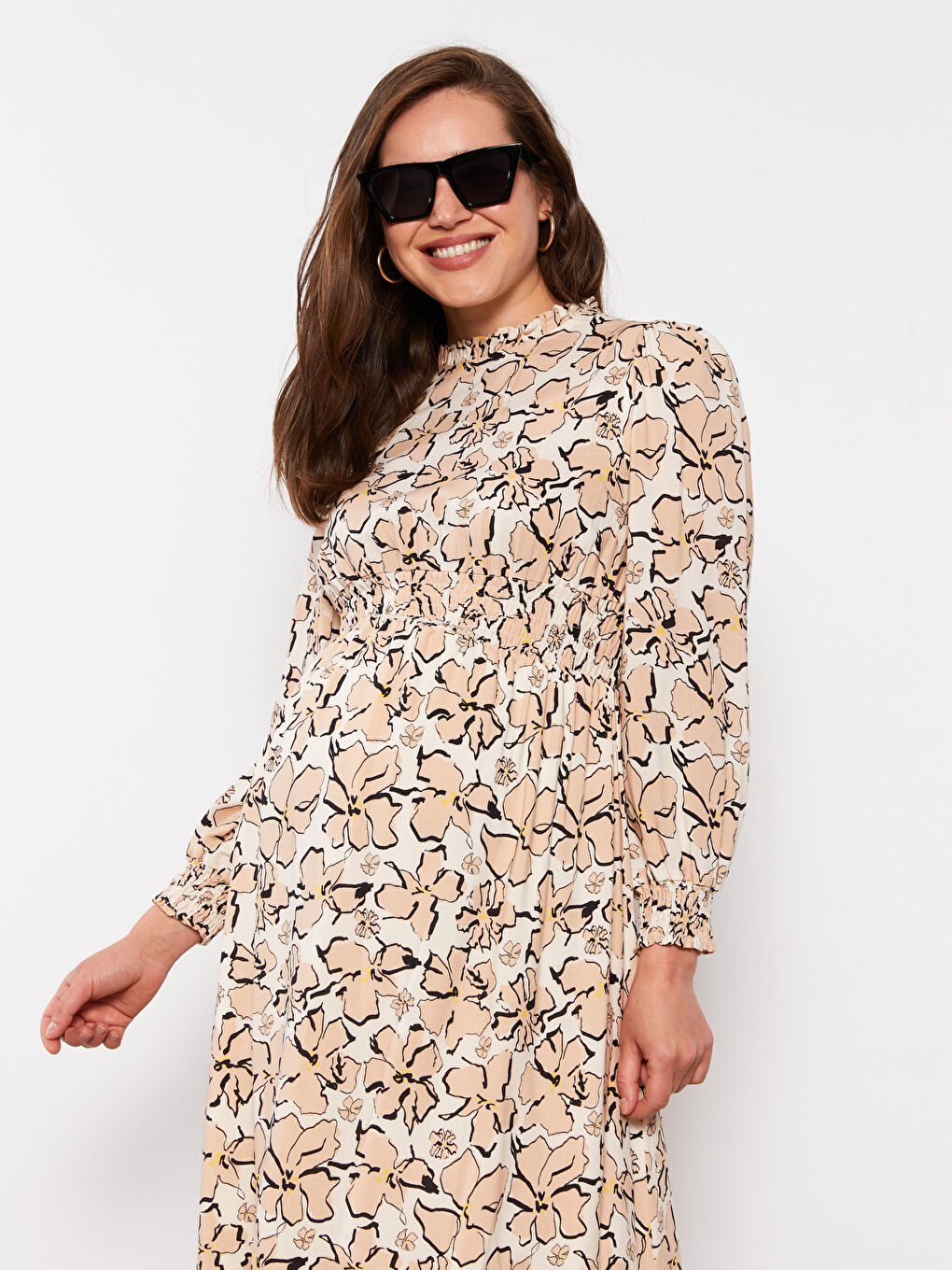 Bej Fırfırlı Dik Yaka Desenli Uzun Kollu Viskon Hamile Elbise-2