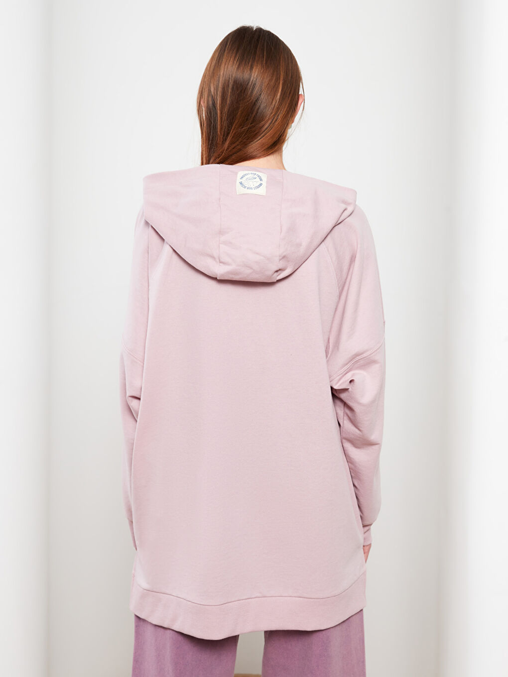 تونيك سويتشيرت للسيدات بكابوش مطبوع كم طويل-4