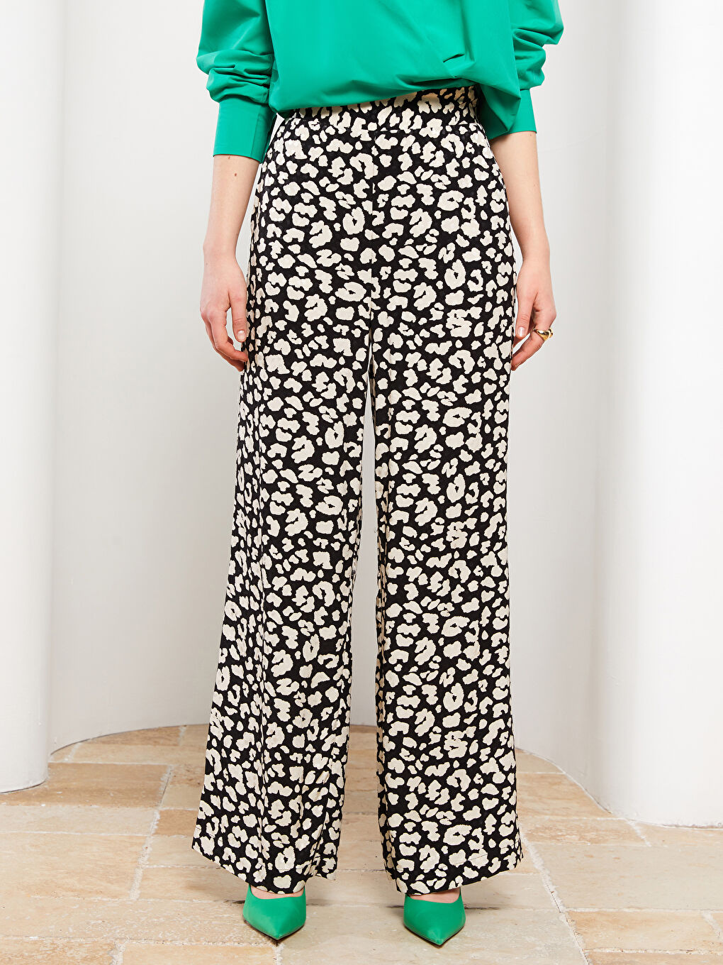 LCW Vision Elastic Waist Patterned Viscose Women Trousers -S2HS36Z8-LQJ