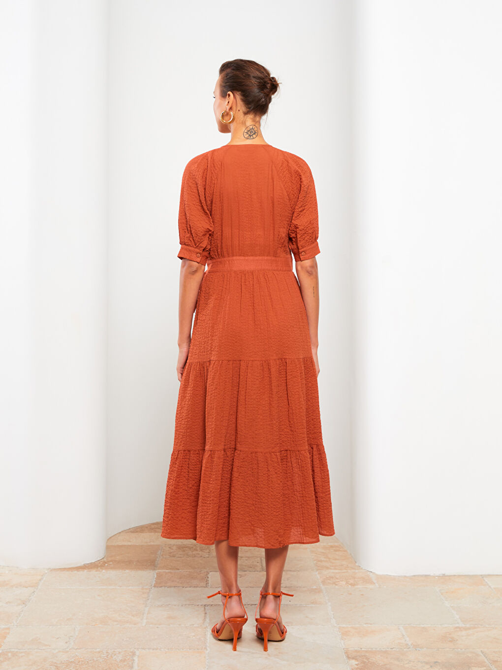 فستان بصفين زراير منقوش كم قصير قطن للسيدات-4