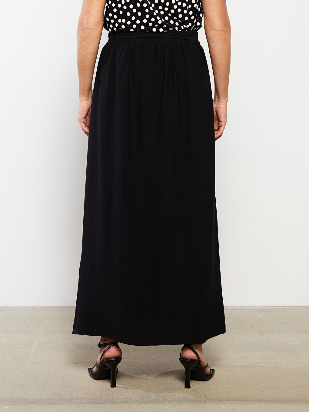 Siyah Beli Lastikli Düz A Kesim Kadın Etek-3