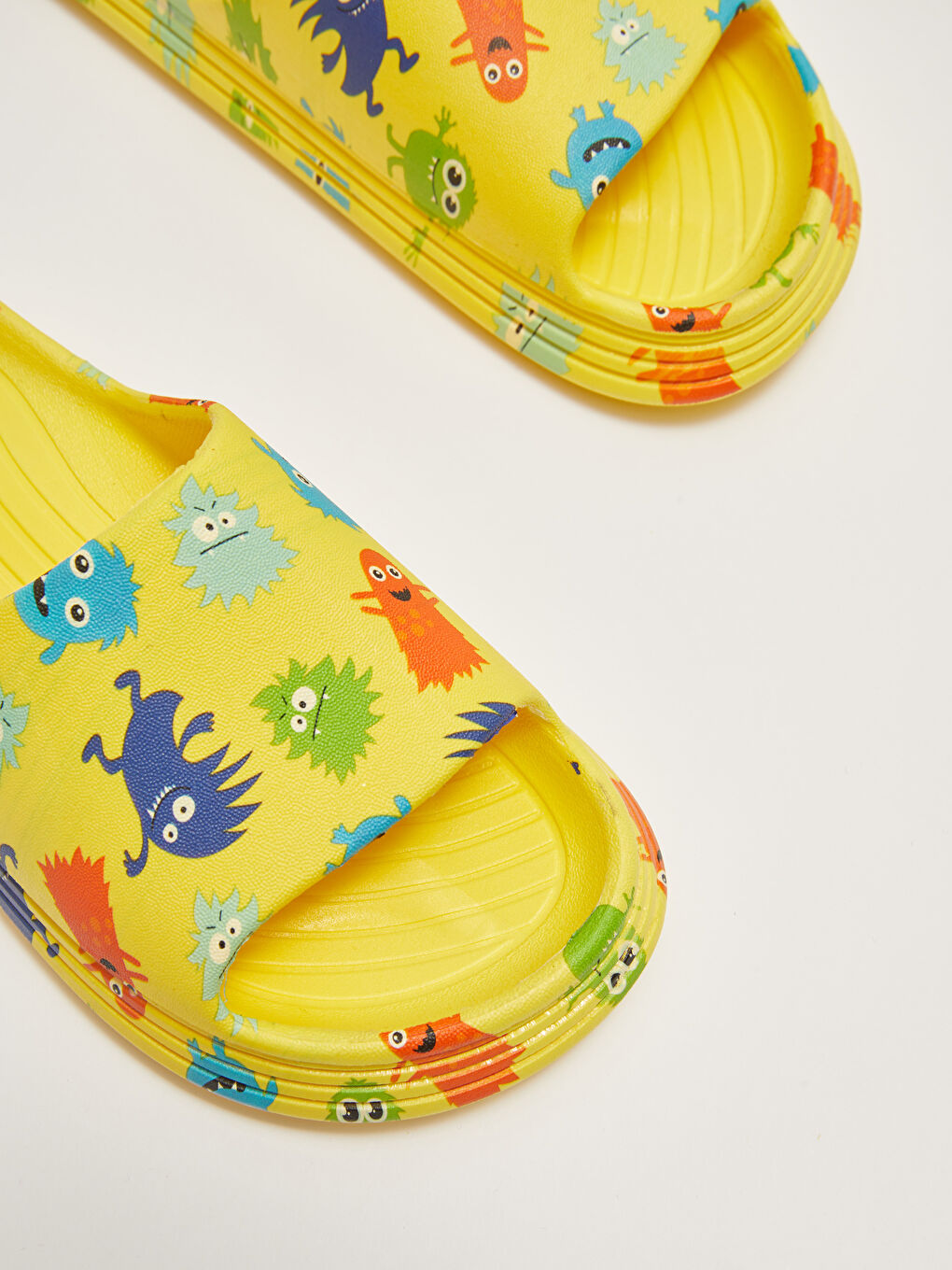 Sarı Baskılı Tek Bantlı Erkek Çocuk Terlik-2